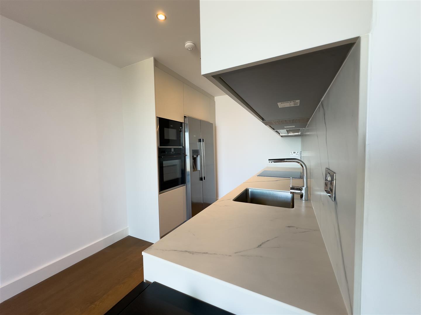 Image of Apartment - 3 Bedrooms - 2 Bathrooms for Rental in Arengos Gardens-Gibraltar, Image 4